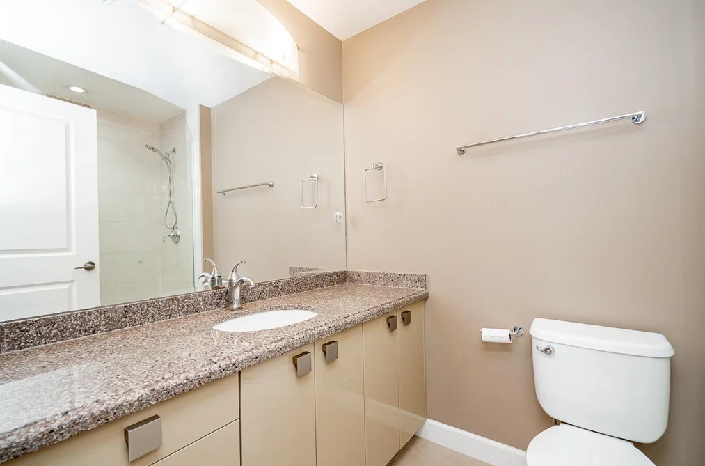 419 12039 64 AVENUE, Surrey BC V3W 0R7, Surrey BC — Residential for Sale — Photo 17 of 39