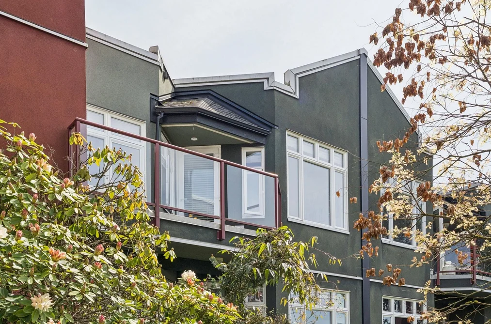 419 121 W 29TH STREET, North Vancouver BC V7N 4L6, North Vancouver BC — Residential for Sale - Photo 2