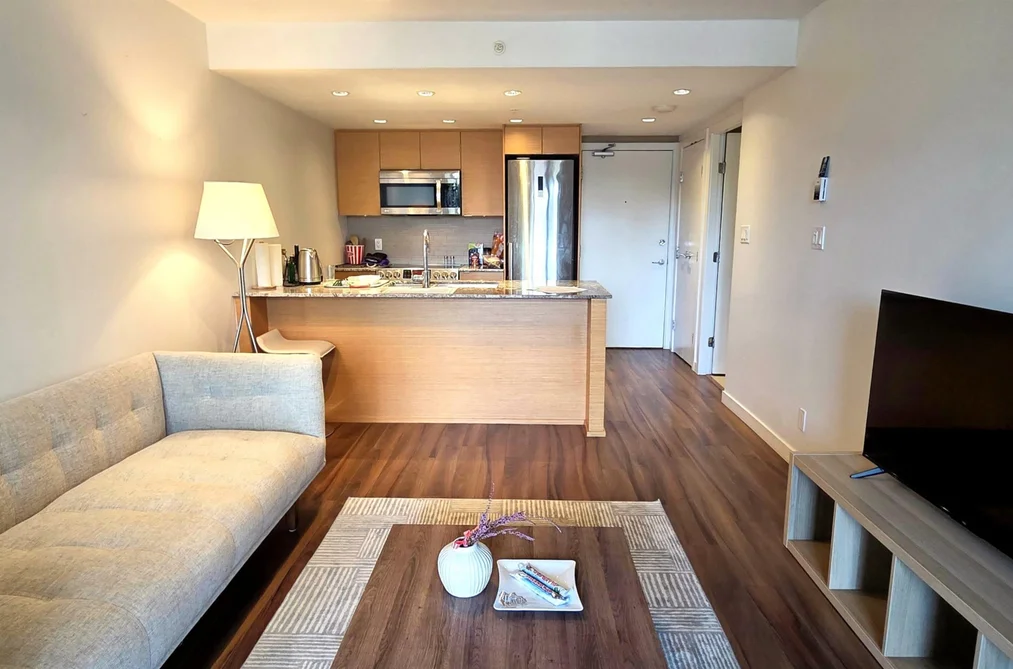 419 135 E 17TH STREET, North Vancouver BC V7L 0C4, North Vancouver BC — Residential for Sale - Photo 3