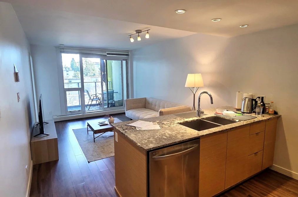 419 135 E 17TH STREET, North Vancouver BC V7L 0C4, North Vancouver BC — Residential for Sale - Photo 4