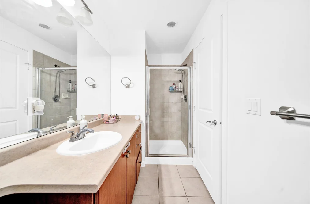 419 15385 101A AVENUE, Surrey BC V3R 0B4, Surrey BC — Residential for Sale — Photo 17 of 30