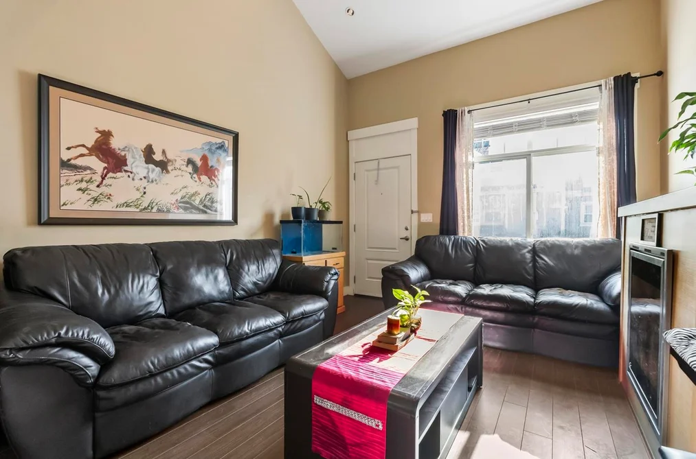 42 30748 CARDINAL AVENUE, Abbotsford BC V2T 0C1, Abbotsford BC — Residential for Sale - Photo 2