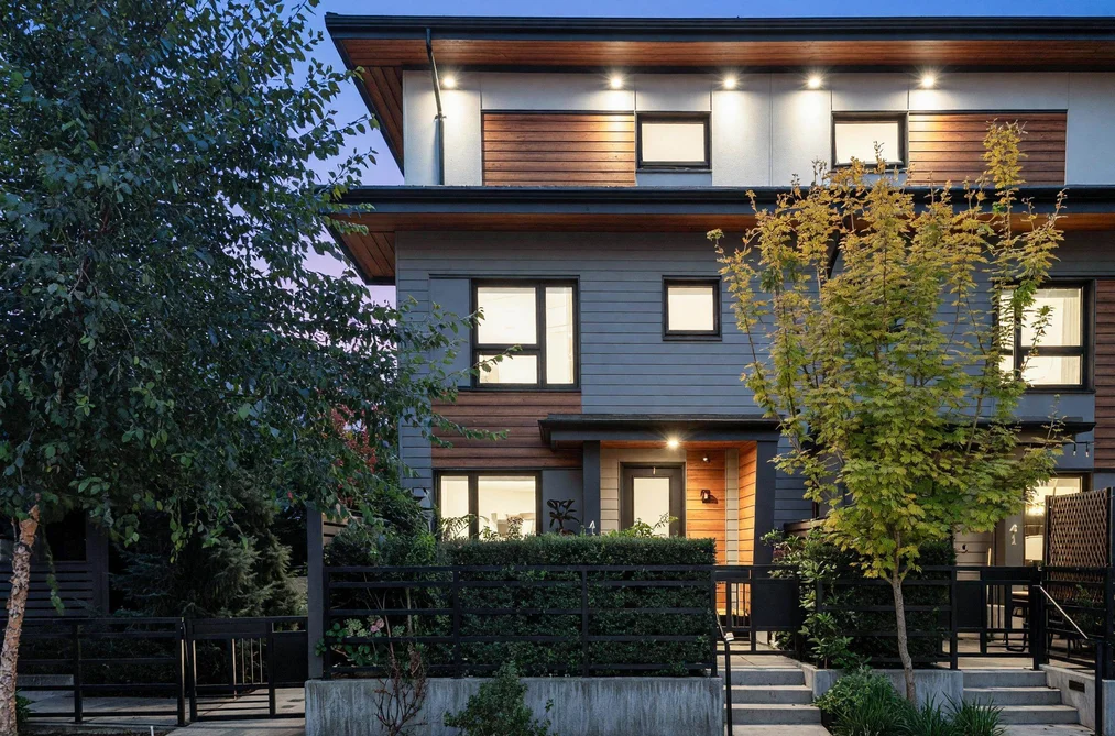 Townhouse for sale at 42 528 E 2nd Street North Vancouver British Columbia - MLS: R3160405