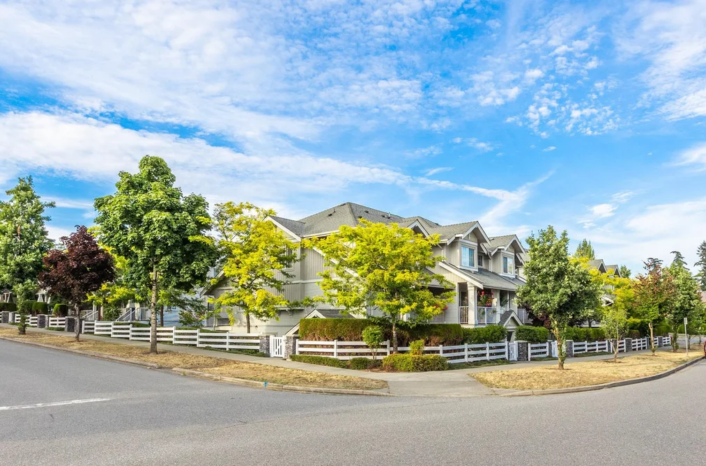 Townhouse for sale at 42 6568 193b Street Surrey British Columbia - MLS: R3149496
