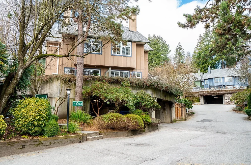 42 900 W 17TH STREET, North Vancouver BC V7P 3K5, North Vancouver BC — Residential for Sale - Photo 2