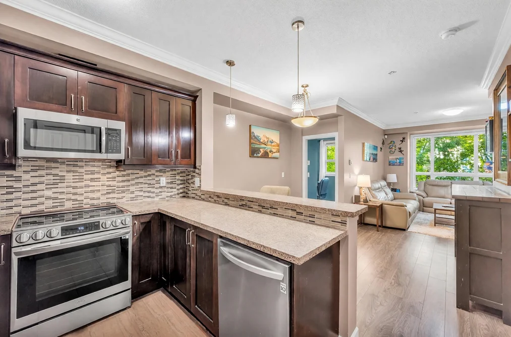 13897 Fraser Hwy Unit 420, Surrey, BC - MLS: R3175016