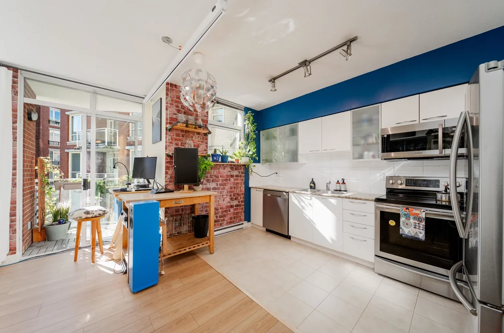 Condo for sale at 420 4028 Knight Street Vancouver British Columbia - MLS: R3076865