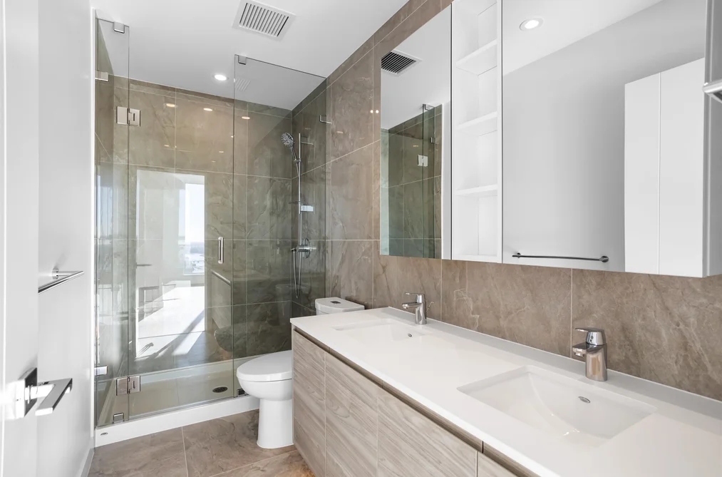 4201-680 Quayside Drive, New Westminster, BC - Condo for Sale - Photo 24 of 33 4201-680 Quayside Drive, New Westminster, BC - Condo for Sale - Photo 24 of 33