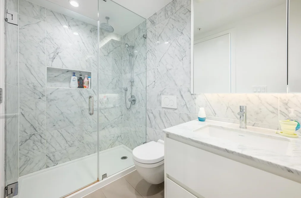 4202 6000 MCKAY AVENUE, Burnaby, BC — Residential for Sale — Photo 19 of 40