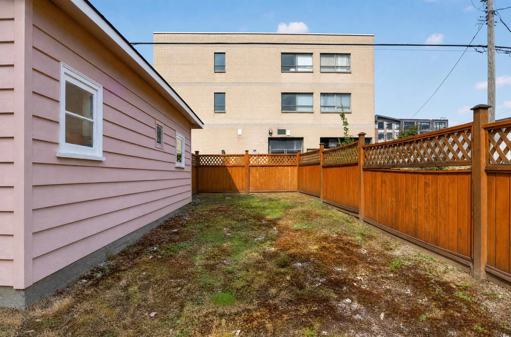 4205 Pender Street, Burnaby, BC - MLS: R3165057 - Photo 30 4205 Pender Street, Burnaby, BC - MLS: R3165057 - Photo 30