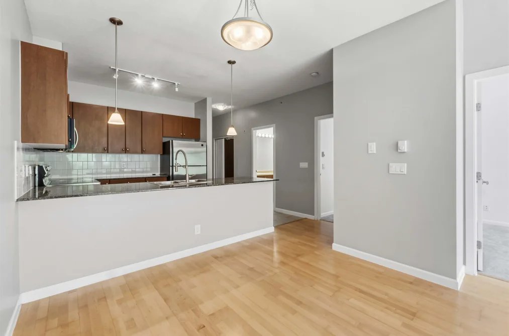 421 15385 101A AVENUE, Surrey BC V3R 0B4, Surrey BC — Residential for Sale — Photo 12 of 40