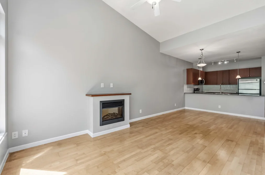 421 15385 101A AVENUE, Surrey BC V3R 0B4, Surrey BC — Residential for Sale — Photo 13 of 40