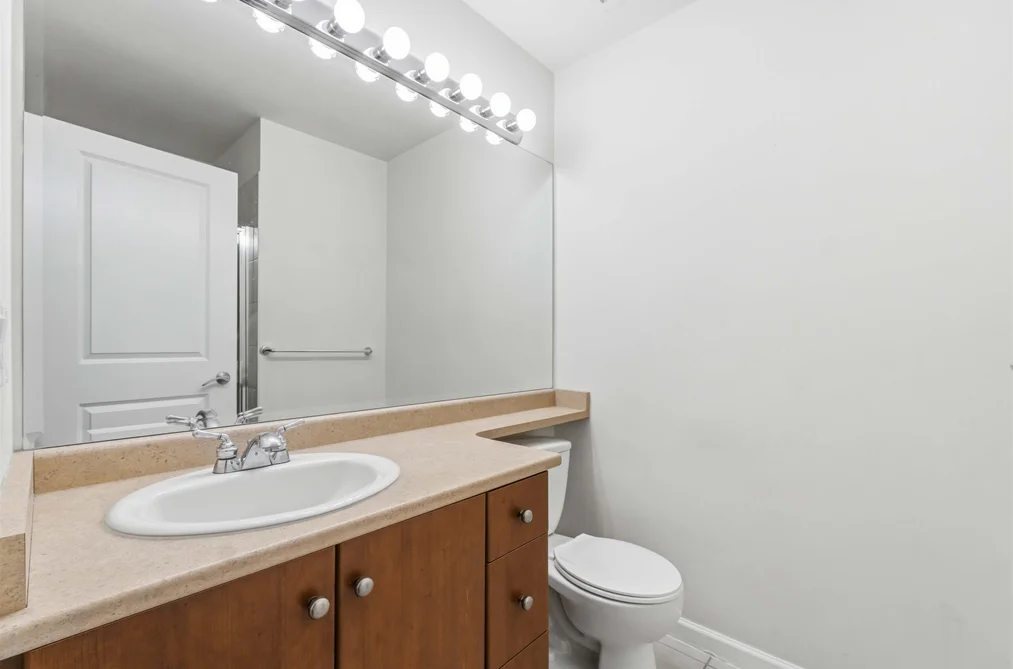 421 15385 101A AVENUE, Surrey BC V3R 0B4, Surrey BC — Residential for Sale — Photo 33 of 40