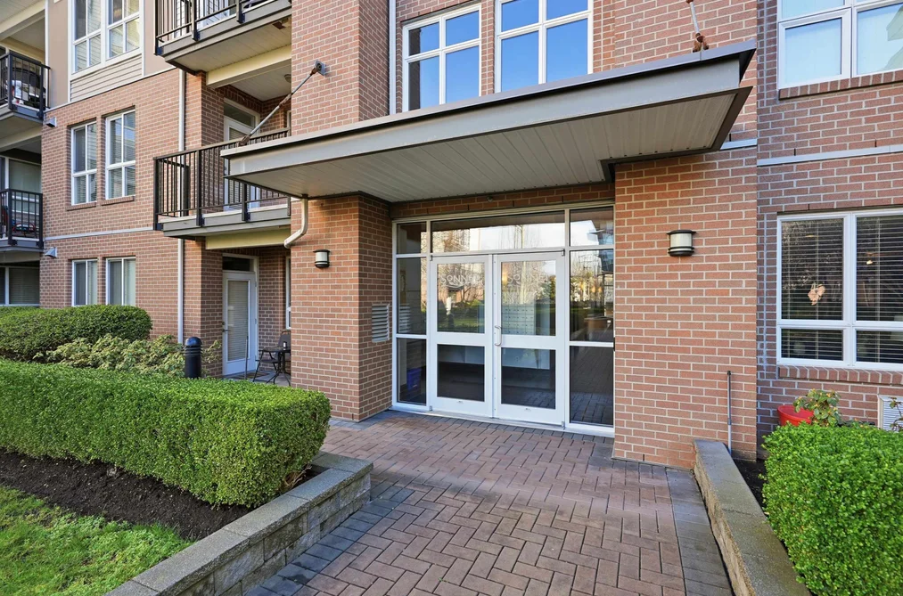 Condo for sale at 421 5430 201 Street Langley British Columbia - MLS: R3116444