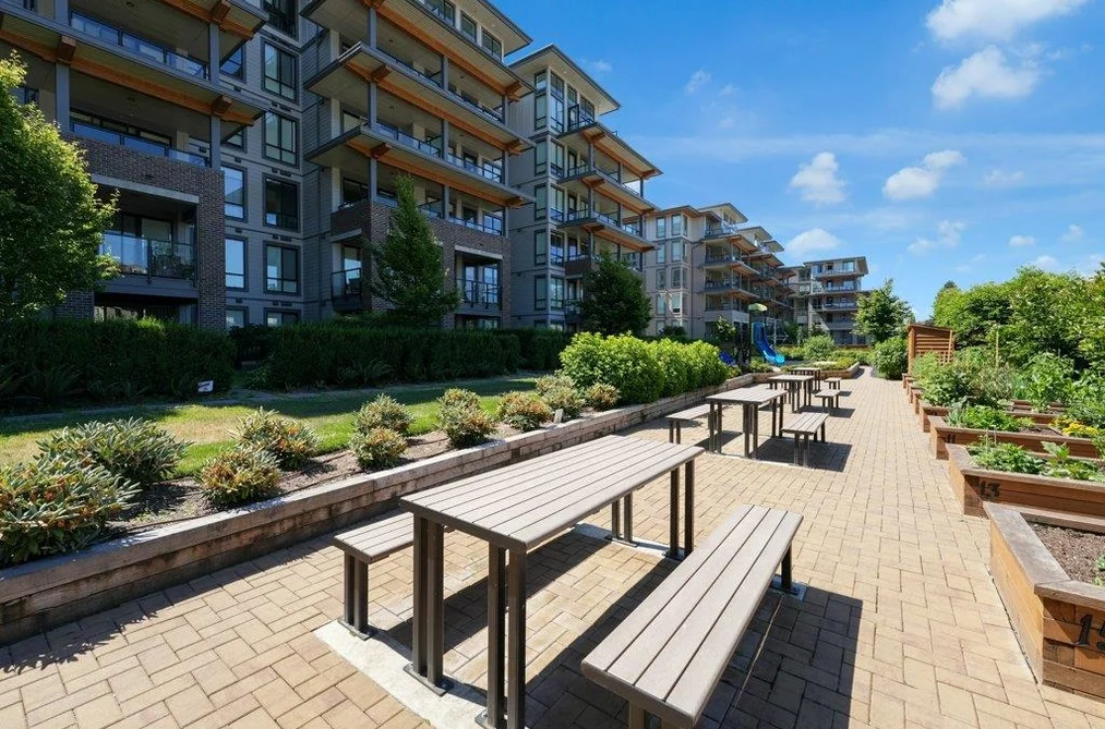 421 7588 16TH STREET, Burnaby BC V3N 0H8, Burnaby BC — Residential for Sale — Photo 34 of 35