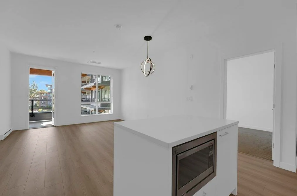 421 7588 16TH STREET, Burnaby BC V3N 0H8, Burnaby BC — Residential for Sale — Photo 6 of 35