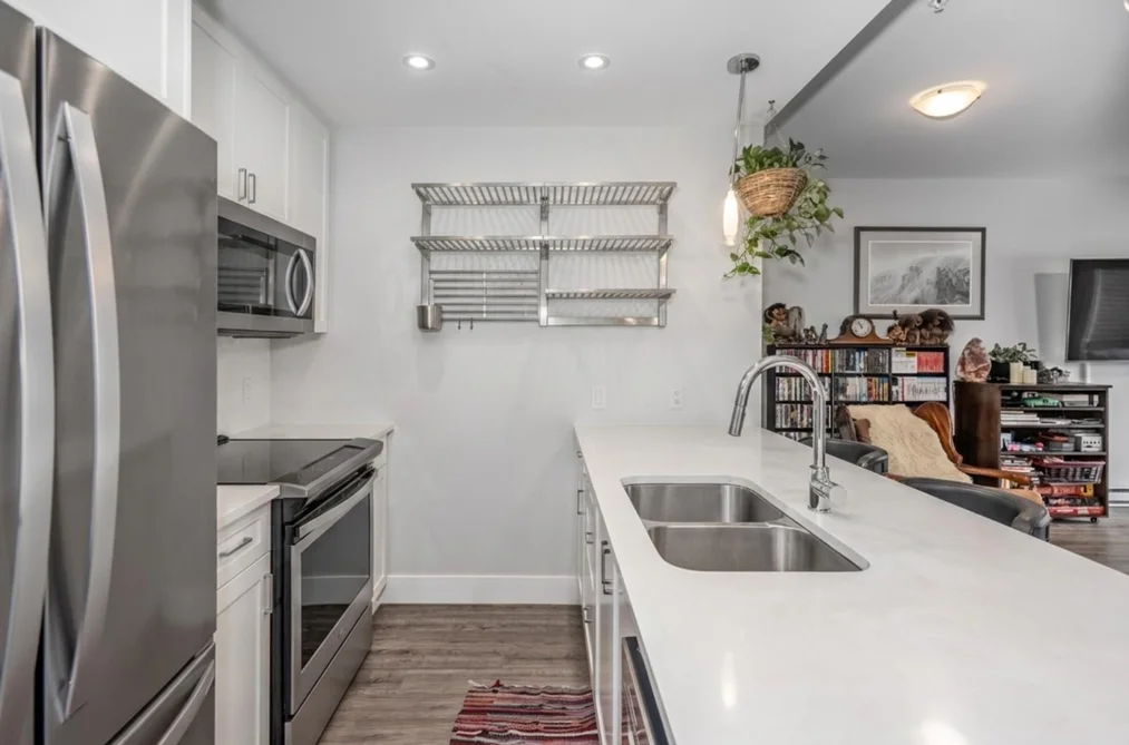 4212 2180 KELLY AVENUE, Port Coquitlam BC V3C 0L1, Port Coquitlam BC — Residential for Sale — Photo 3 of 35