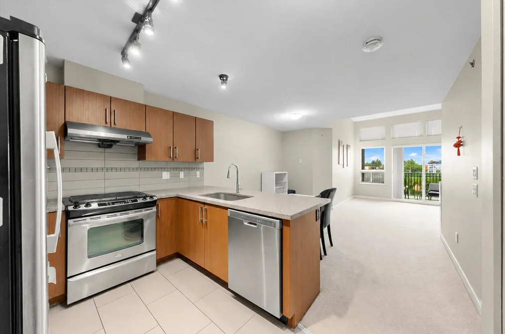 Condo for sale at 422 6828 Eckersley Road Richmond British Columbia - MLS: R3168271