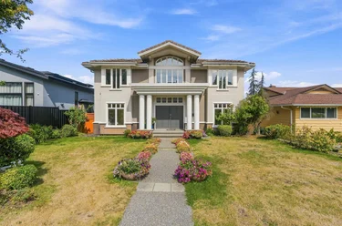 4229 Hazelwood Cres, Burnaby, BC - MLS: R3159245