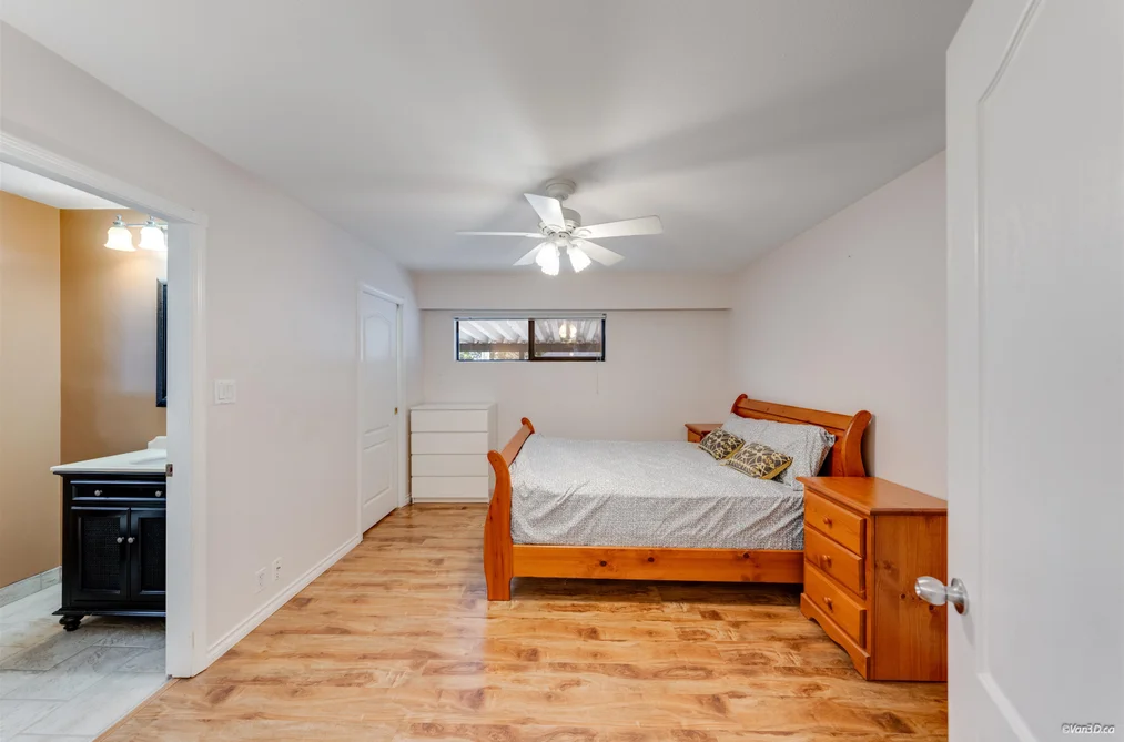 4230 UNION STREET, Burnaby BC V5C 2X4, Burnaby BC — Residential for Sale — Photo 11 of 23