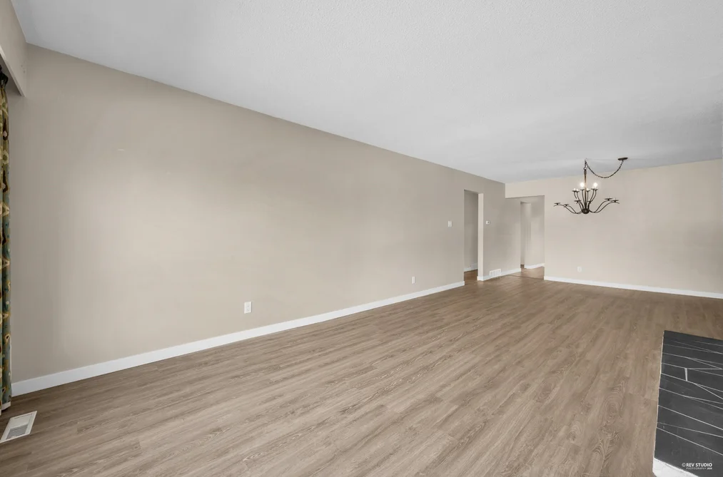 4249 - 4251 BARKER AVENUE, Burnaby BC V5G 3C3, Burnaby BC — Residential Income for Sale - Photo 7