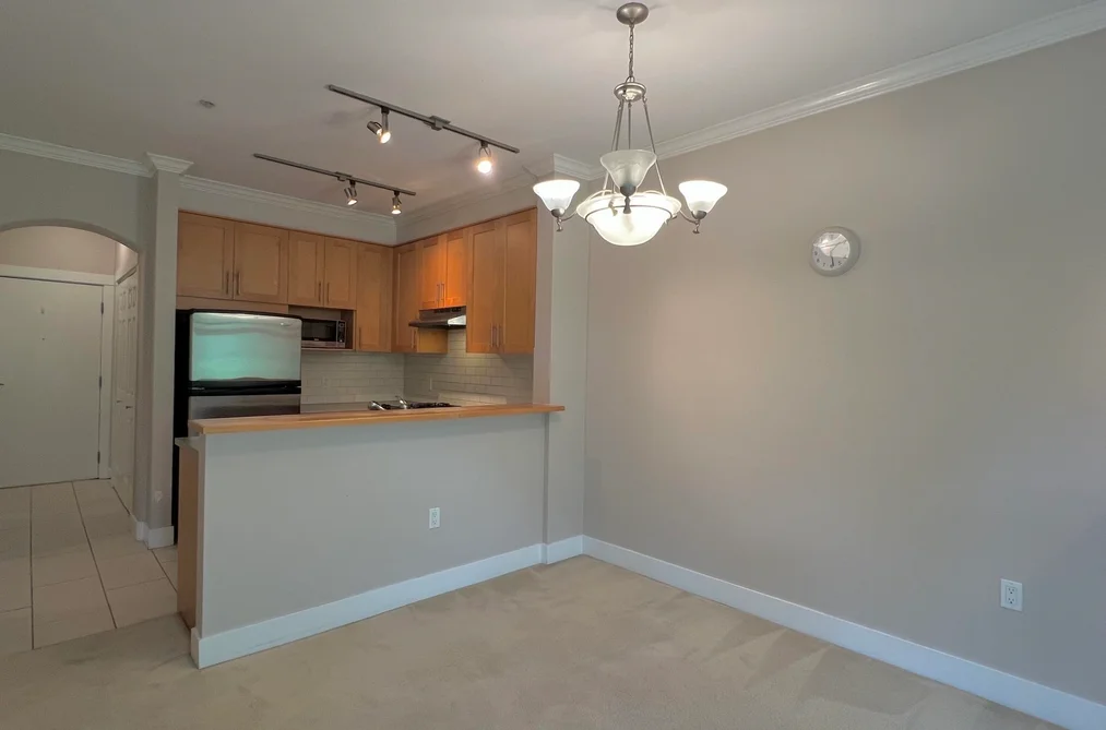 425 2083 W 33RD AVENUE, Vancouver BC V6M 4M6, Vancouver BC — Residential for Sale — Photo 4 of 18
