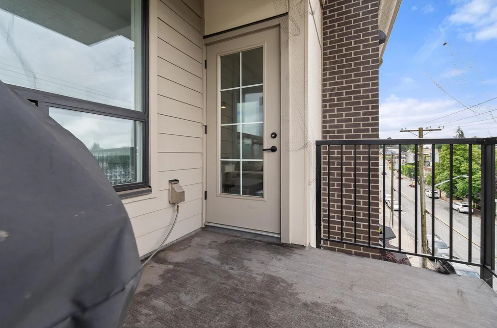 425 2493 MONTROSE AVENUE, Abbotsford, BC — Residential for Sale — Photo 34 of 38