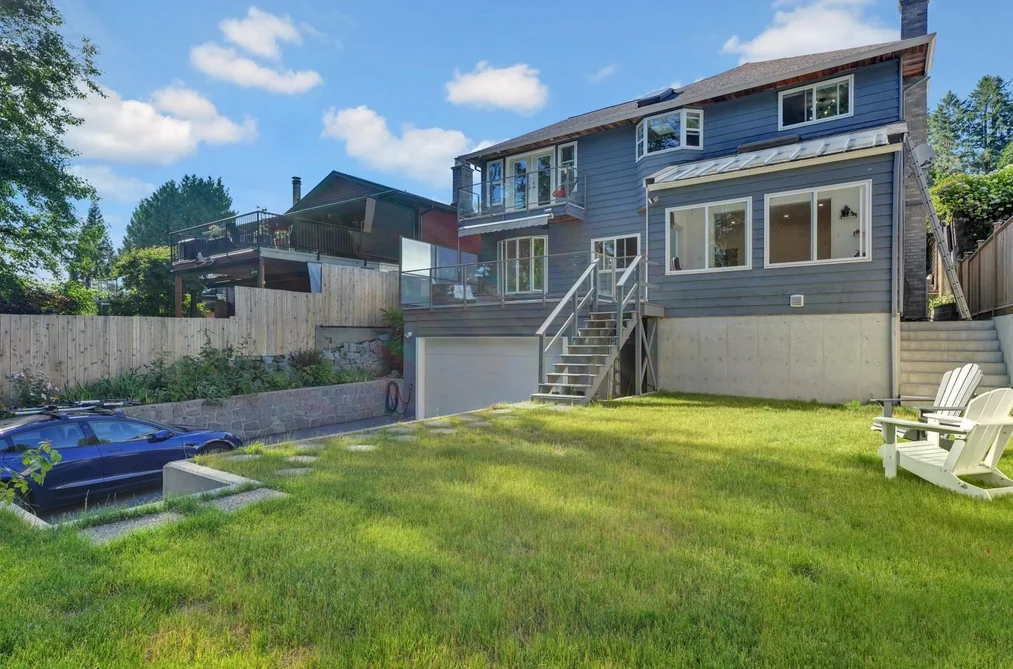 425 TEMPE CRESCENT, North Vancouver BC V7N 1E7, North Vancouver BC — Residential for Sale - Photo 2