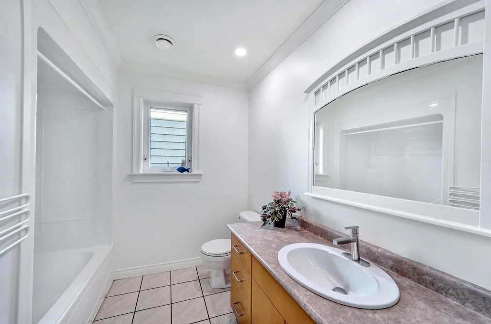 425 TEMPE CRESCENT, North Vancouver BC V7N 1E7, North Vancouver BC — Residential for Sale — Photo 22 of 38