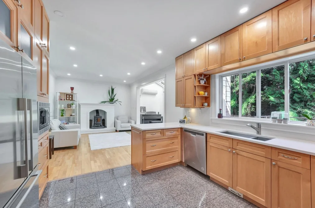 425 TEMPE CRESCENT, North Vancouver BC V7N 1E7, North Vancouver BC — Residential for Sale — Photo 32 of 38