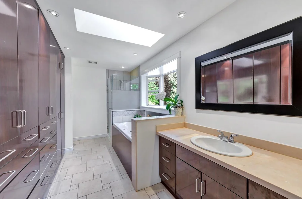 425 TEMPE CRESCENT, North Vancouver BC V7N 1E7, North Vancouver BC — Residential for Sale — Photo 35 of 38