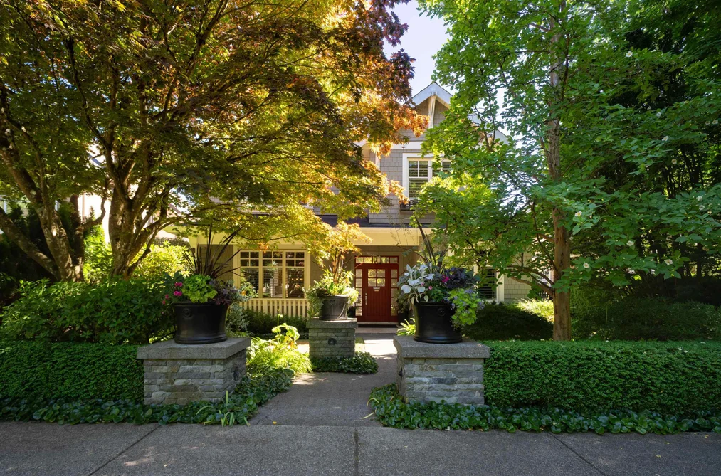 House for sale at 4256 W 14th Avenue Vancouver British Columbia - MLS: R3139178