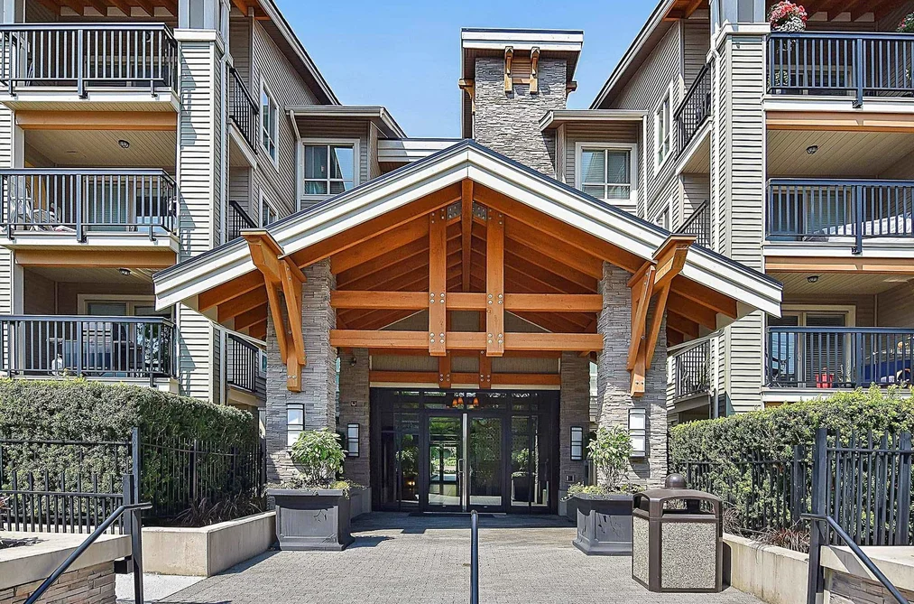 Condo for sale at 426 21009 56 Avenue Langley British Columbia - MLS: R3112032