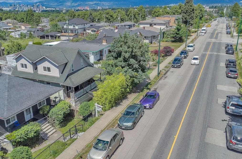4265 SLOCAN STREET, Vancouver BC V5R 1Z2, Vancouver BC — Residential for Sale — Photo 4 of 40