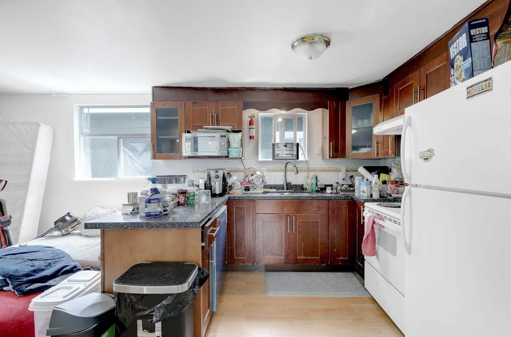 4265 SLOCAN STREET, Vancouver BC V5R 1Z2, Vancouver BC — Residential for Sale — Photo 9 of 40