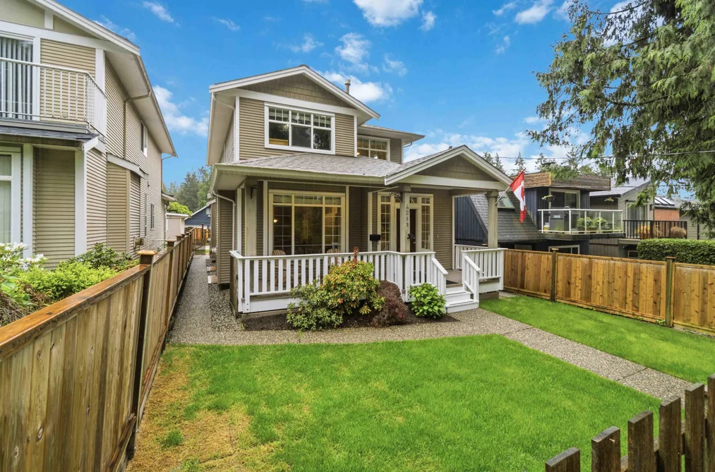 4268 HOSKINS ROAD, North Vancouver BC V7K 2P6, North Vancouver BC — Residential for Sale - Photo 4