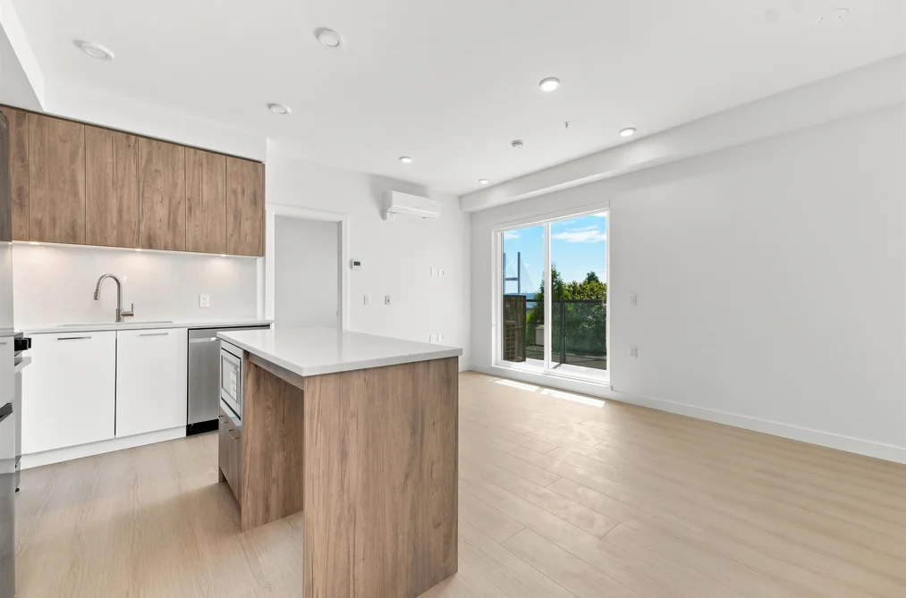 Condo for sale at 427 82 First Street New Westminster British Columbia - MLS: R3145720