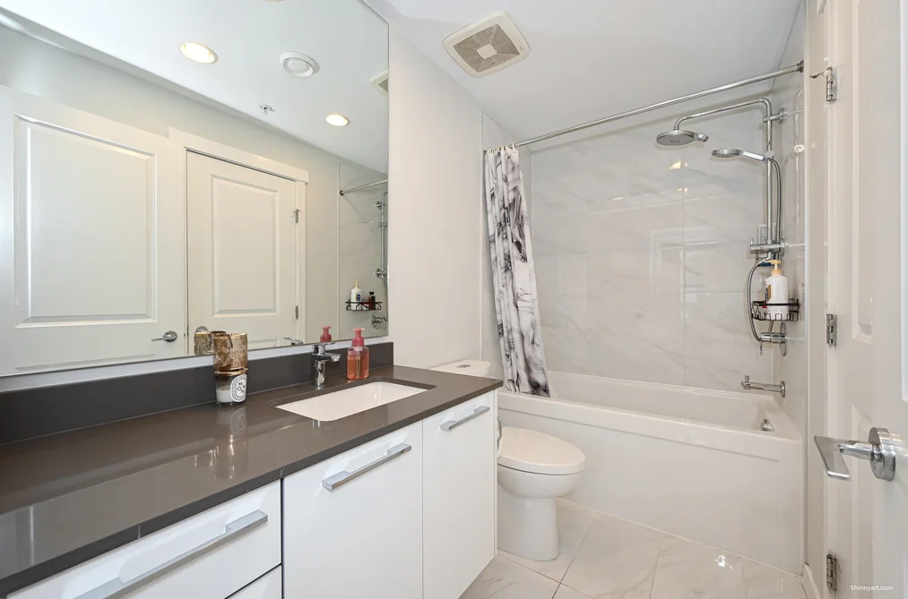 427 9551 ALEXANDRA ROAD, Richmond, BC — Residential for Sale — Photo 14 of 30
