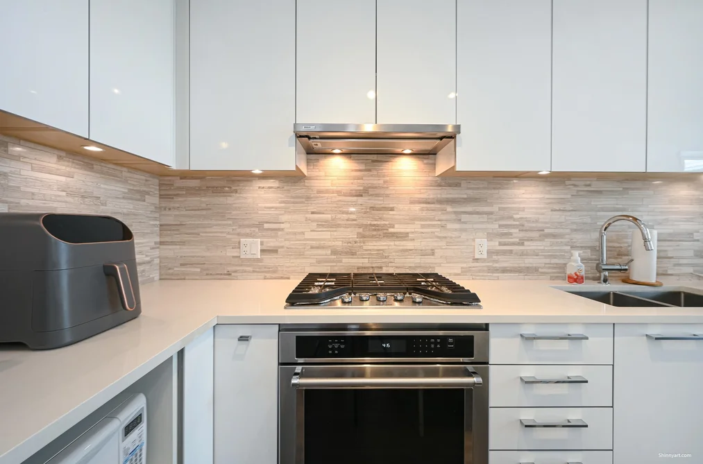 427 9551 ALEXANDRA ROAD, Richmond, BC — Residential for Sale — Photo 9 of 30