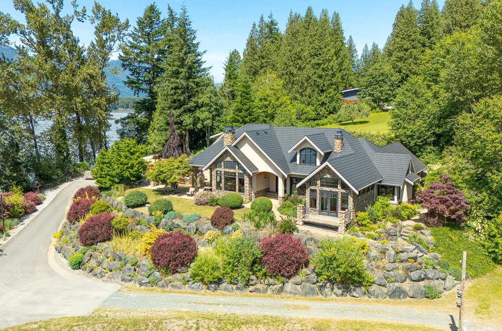 House for sale at 42721 Old Orchard Road Chilliwack British Columbia - MLS: R3139416