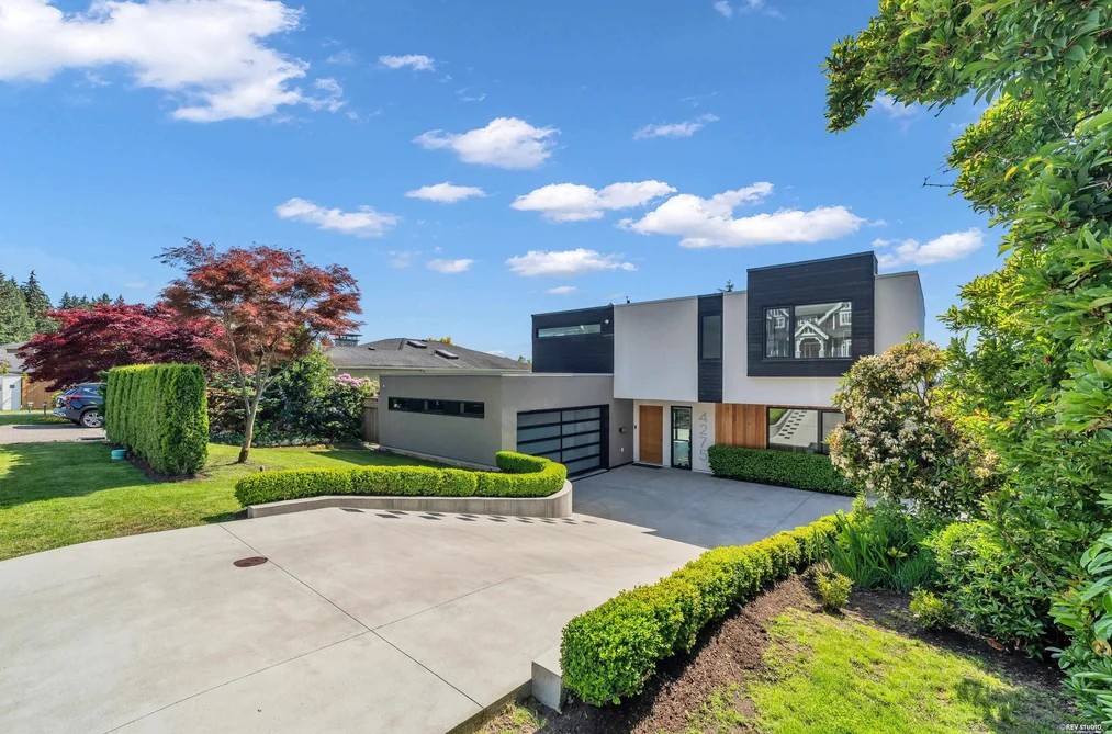 4275 CHELSEA CRESCENT, North Vancouver BC V7R 3J4, North Vancouver BC — Residential for Sale - Photo 2