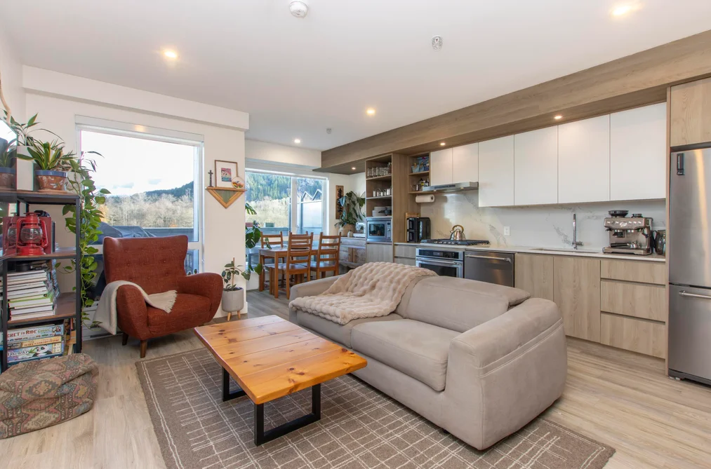 Condo for sale at 428 38362 Buckley Avenue Squamish British Columbia - MLS: R3075714