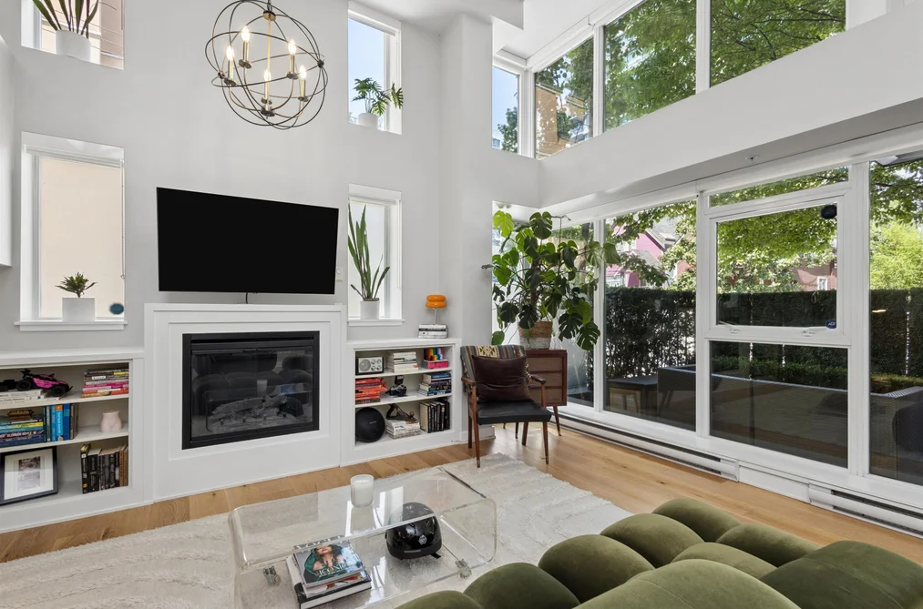 428 HELMCKEN STREET, Vancouver BC V6B 0B1, Vancouver BC — Residential for Sale - Photo 2