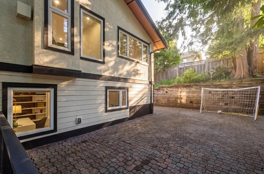4283 CAPILANO ROAD, North Vancouver BC V7R 4J6, North Vancouver BC — Residential for Sale — Photo 31 of 33