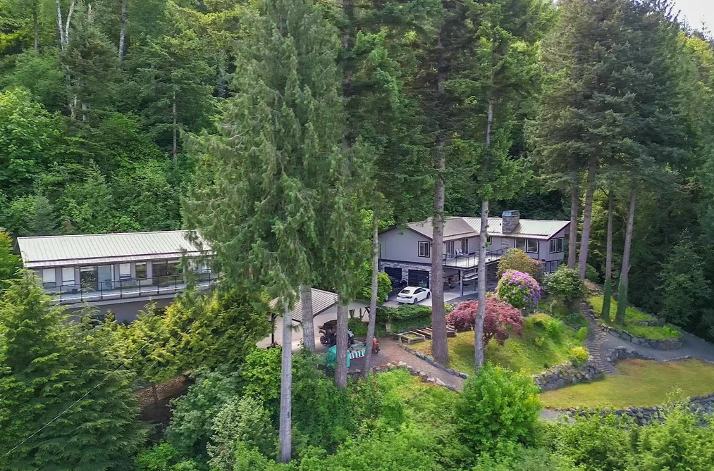 42934 OLD ORCHARD ROAD, Chilliwack BC V2R 4H6, Chilliwack BC — Residential for Sale - Photo 2
