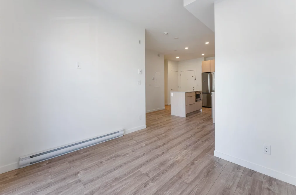430 13968 LAUREL DRIVE, Surrey BC V3T 0S9, Surrey BC — Residential for Sale - Photo 4