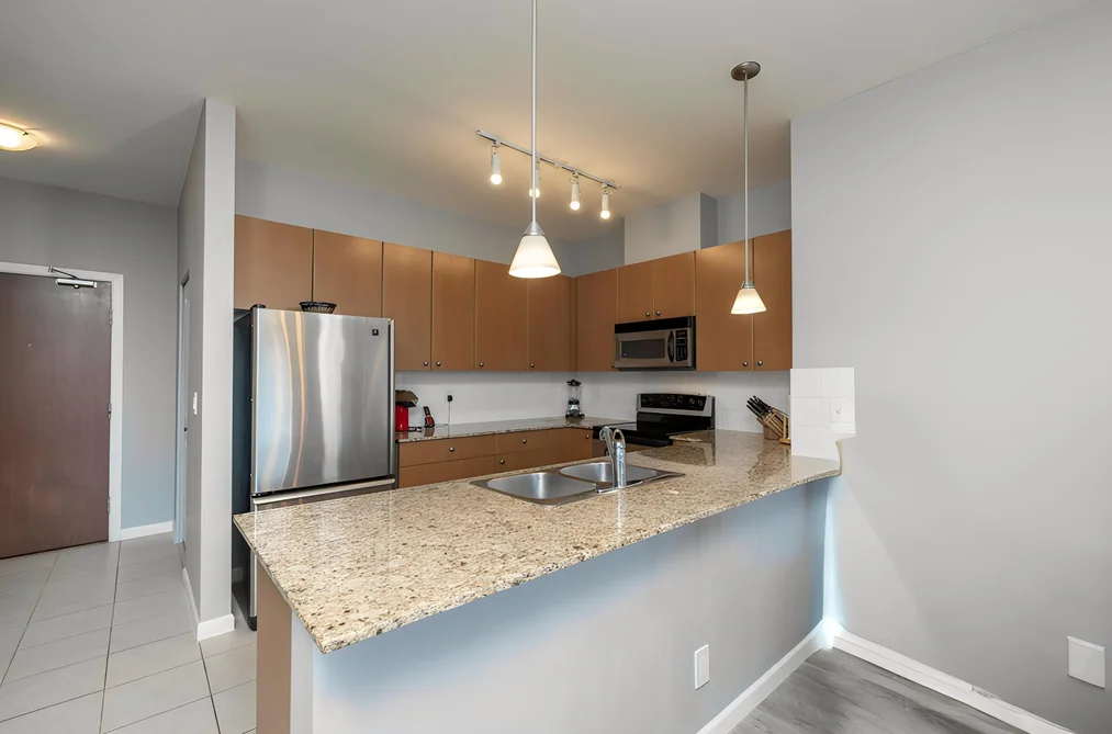 430 15380 102A AVENUE, Surrey BC V3R 0B3, Surrey BC — Residential for Sale - Photo 3