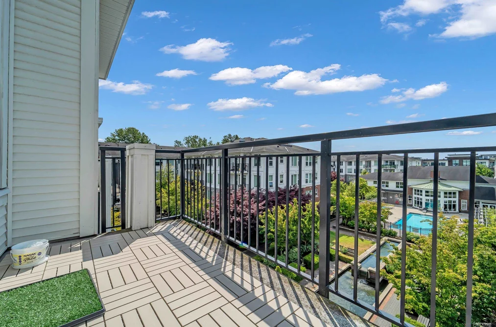 Condo for sale at 430 9388 Mckim Way Richmond British Columbia - MLS: R3145522