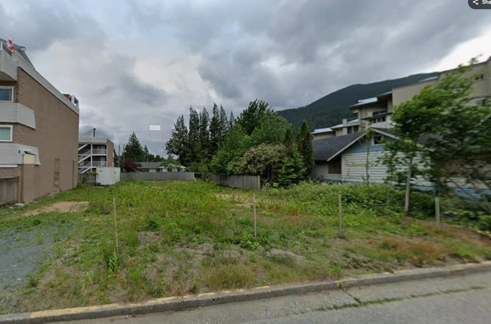 Property for sale at 430 Esplanade Avenue Harrison Hot Springs British Columbia - MLS: R3117341