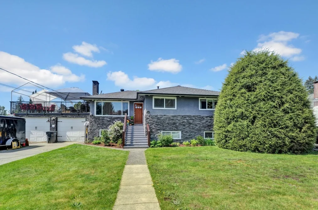 House for sale at 430 Montgomery Street Coquitlam British Columbia - MLS: R3120180